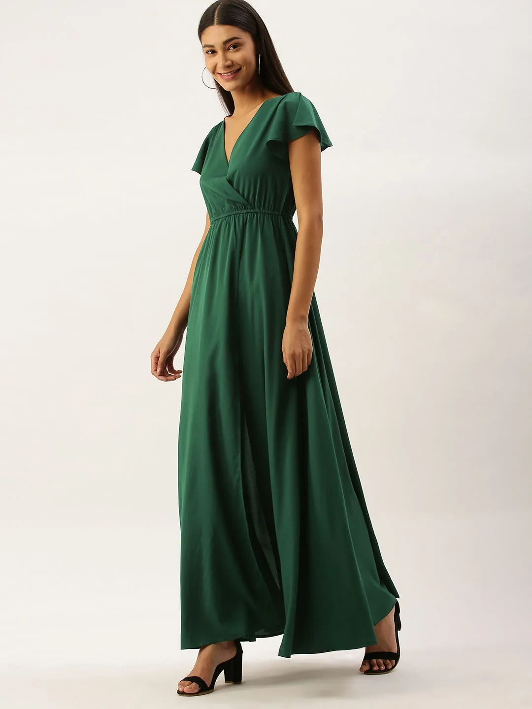 Berrylush Women Solid Green V-Neckline Maxi Dress