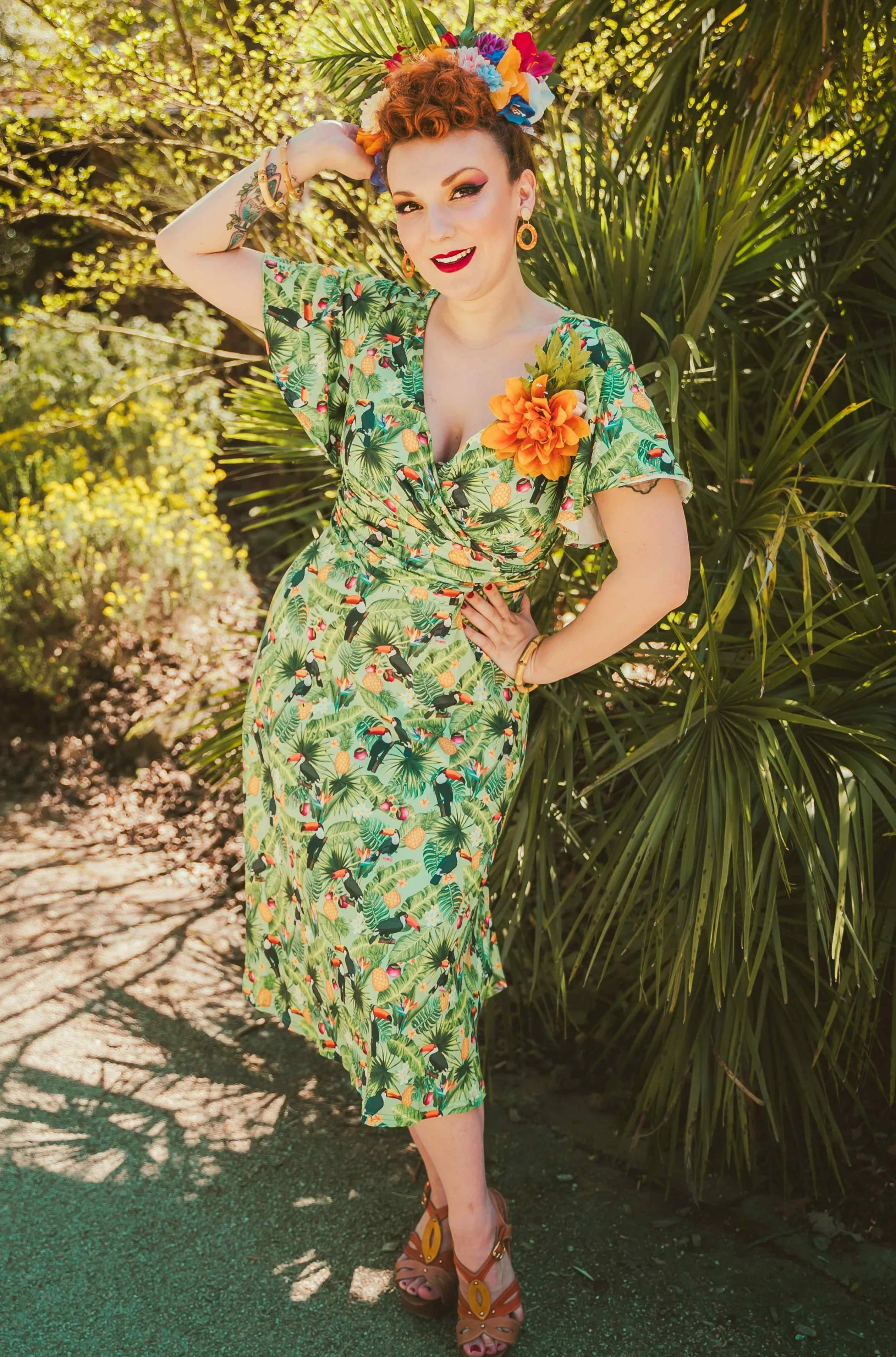 Donna Crossover Bust Green Tropical Toucan Dress