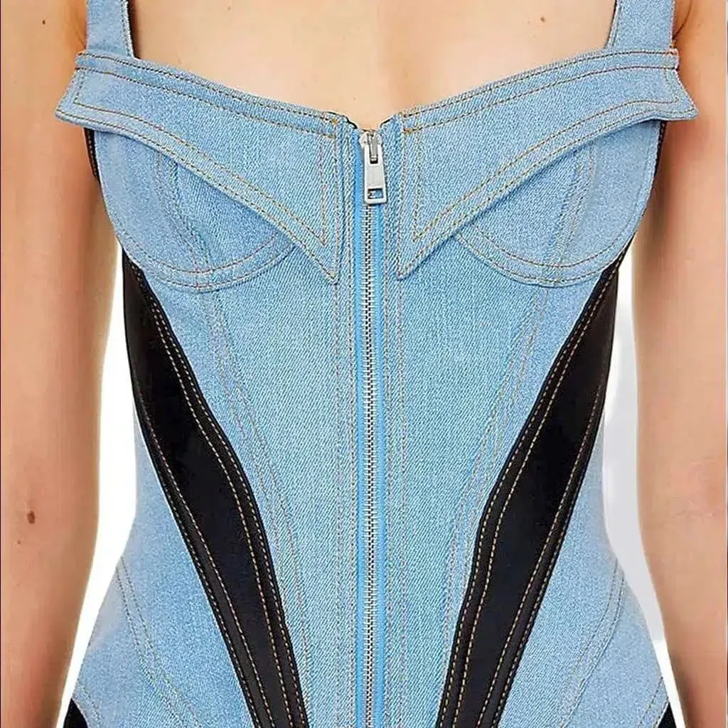 Fashionable sleeveless denim dress