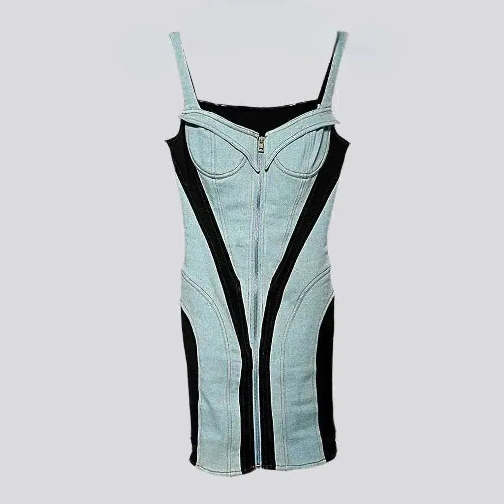 Fashionable sleeveless denim dress