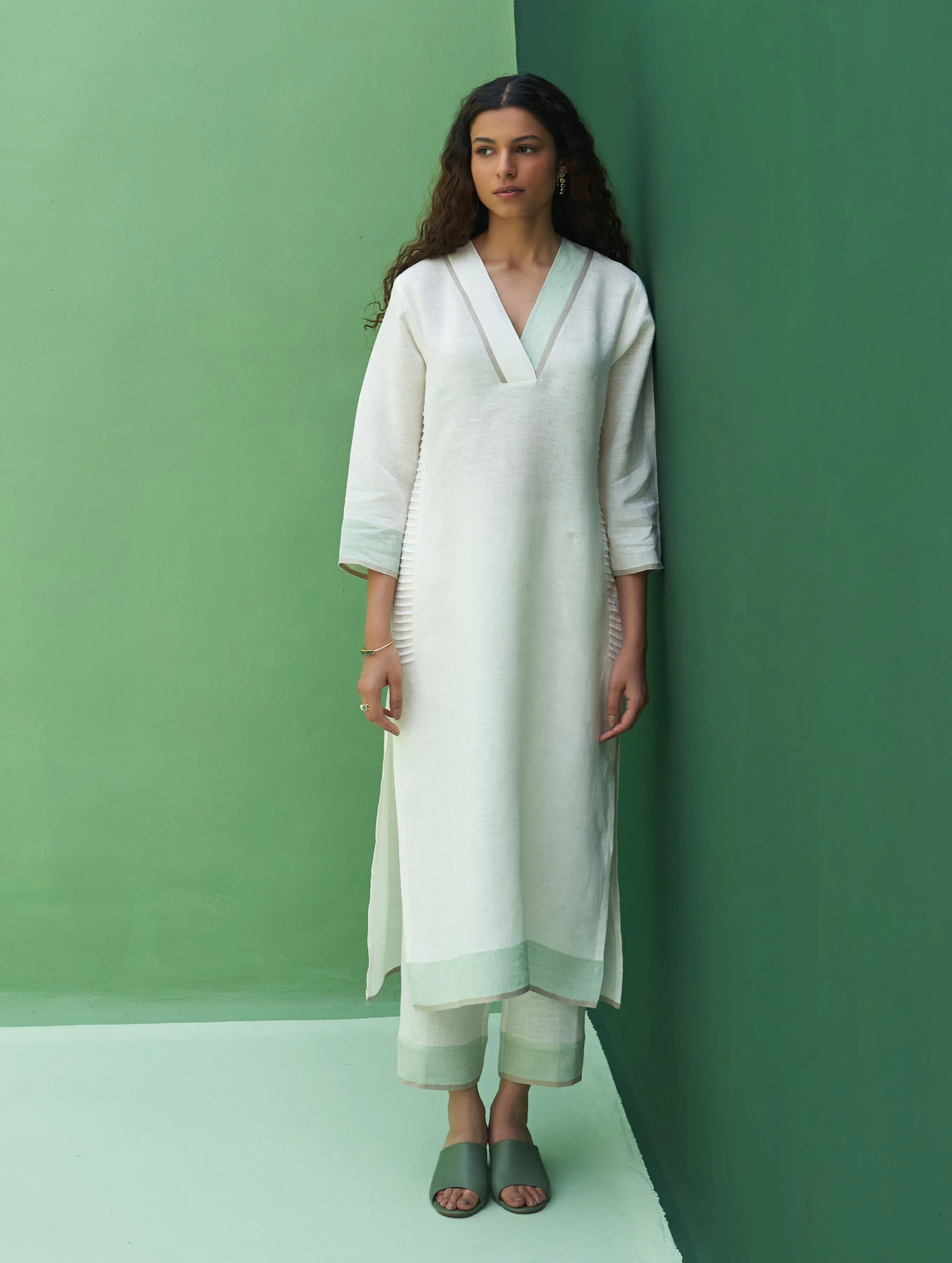 June Border Linen Pleated Kurta - Ivory